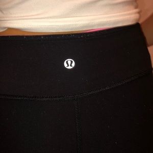 Cropped Lulu lemon leggings.